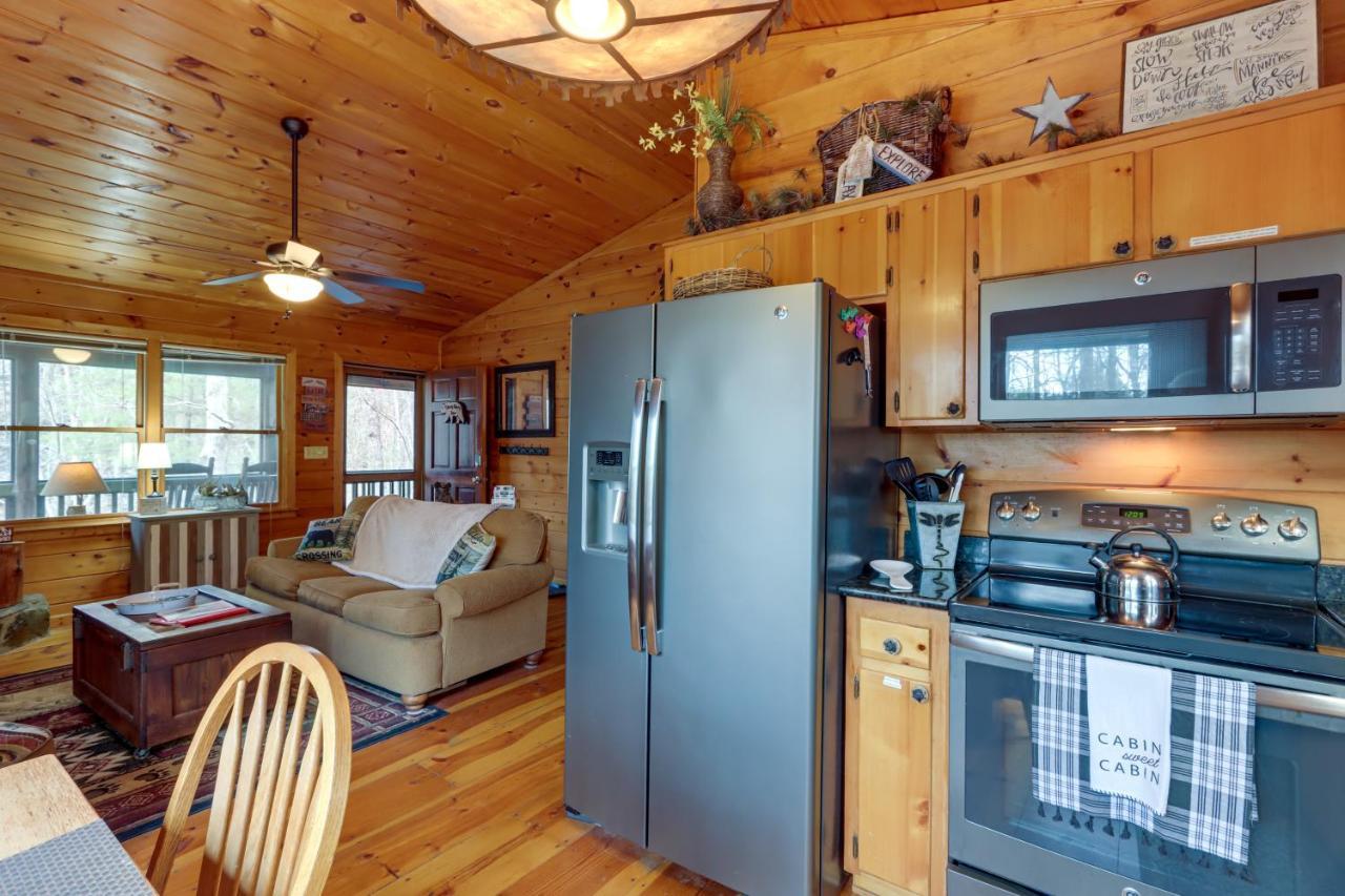 Blue Ridge Cozy Cabin In The Woods With Hot Tub! Dış mekan fotoğraf